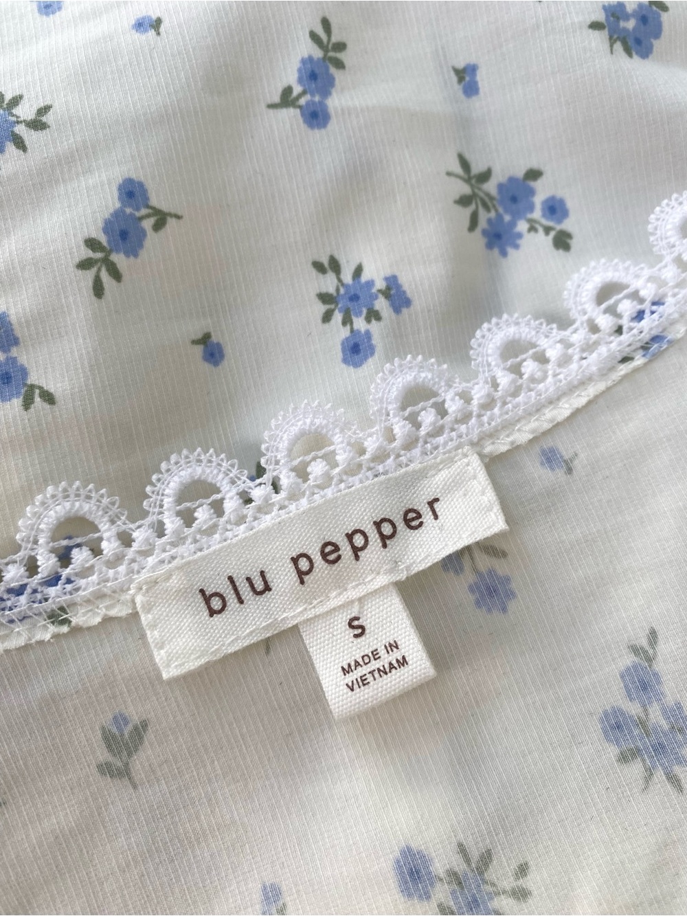 Blu Pepper NWT Floral Lace Trim Corset Crop Top Ivory Blue Size S - Picture 5 of 10